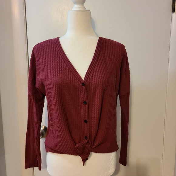 Ultra Flirt waffle long sleeved shirt. - Picture 4 of 4